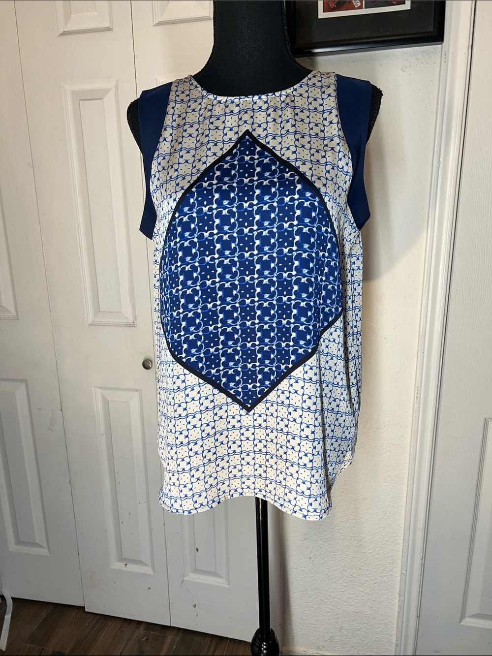 Outback Red Blue and White Sleeveless Printed Blouse